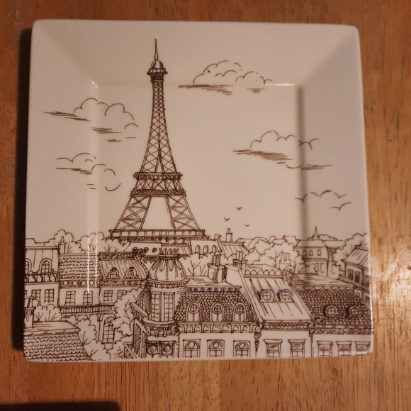 222 Fifth Eiffel Tower Square Dinner Plates - Cream and Brown - Picture 14 of 16